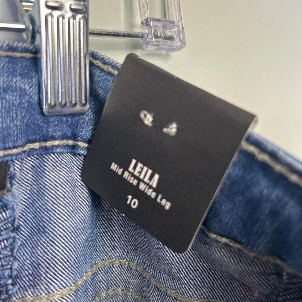 True Religion Leila Kids Blue Wide Leg Jeans Pink Rhinestone Logo Size 10 NWT - Picture 8 of 8